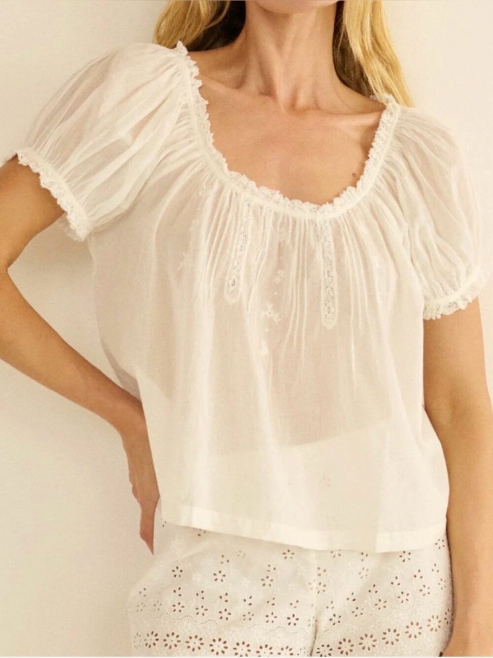 NWOT Doen Frederica Embroidered Top in Salt